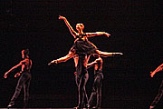 Premiere Ballet Revolutión am 15.04.2014 im Circus Krone (©Foto: Martin Schmitz)